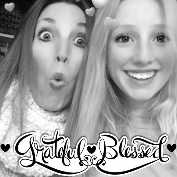 Meet your Posher, Stacey - Picture 1 of 1